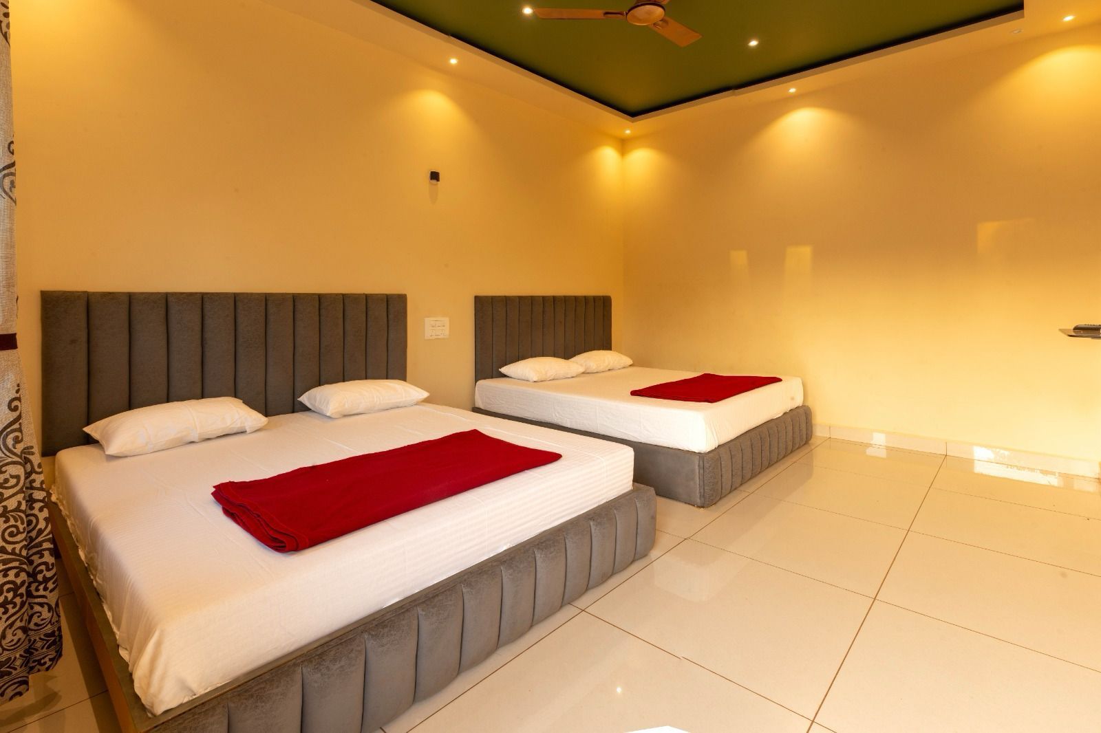 WhatsApp Image 2025-09-23 at 3.54.58 PM (2)